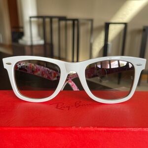 Ray-Ban Original Wayfarer Limited Edition RARE Print - Special Series 1